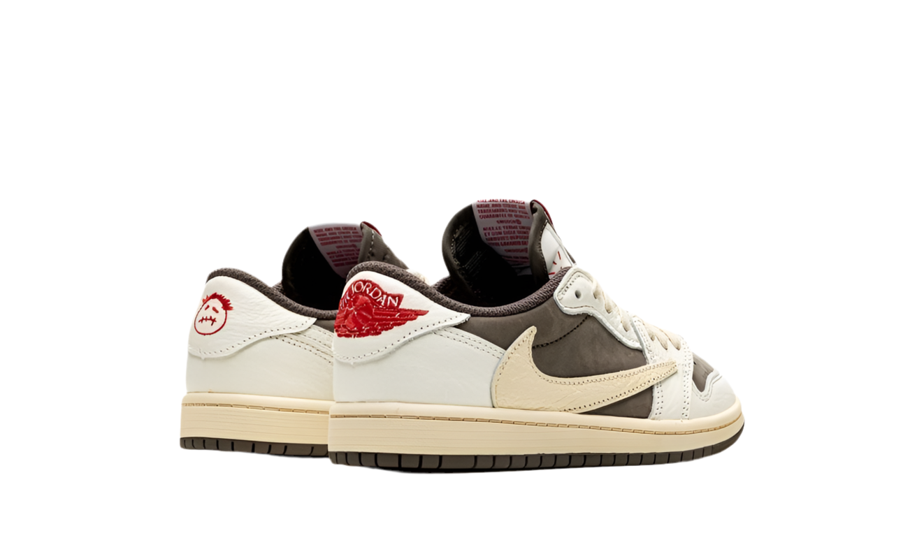 Jordan 1 Retro Low OG SP
Travis Scott Reverse Mocha