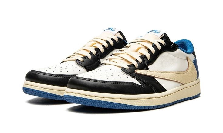 Jordan 1 Retro Low OG SP
Fragment x Travis Scott