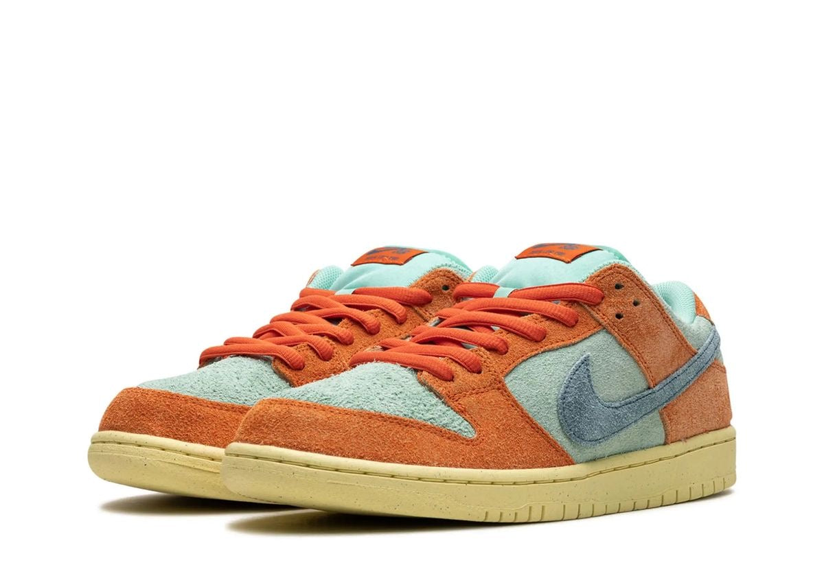 Nike SB Dunk Low Orange Emerald Rise